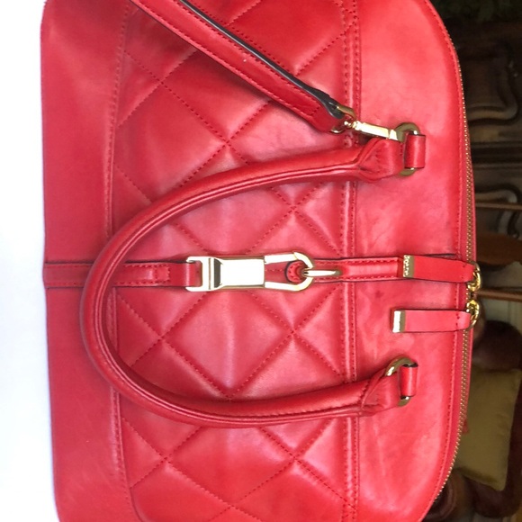 Red hand bag - Picture 1 of 4